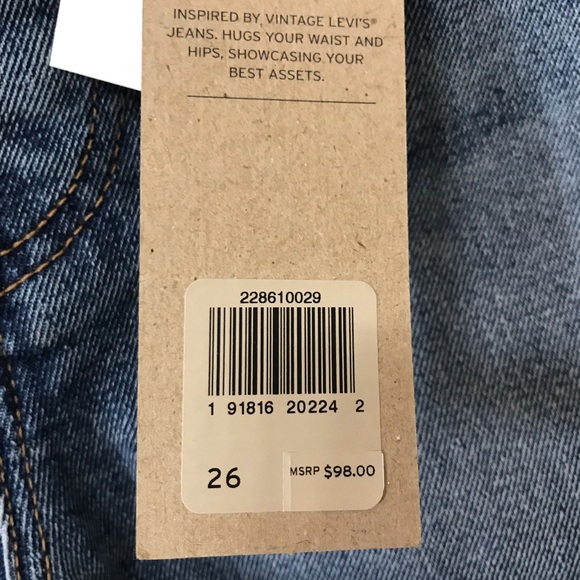 Levi’s wedgie icon fit twisted fate - Picture 4 of 6